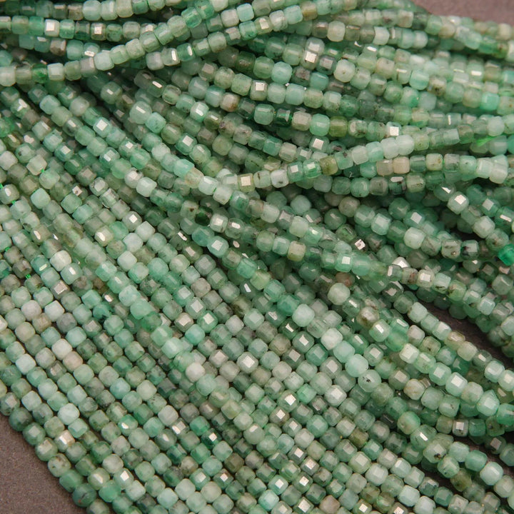 Emerald · Microfaceted · Cube · 2.5mm, Tejas Beads, Beads