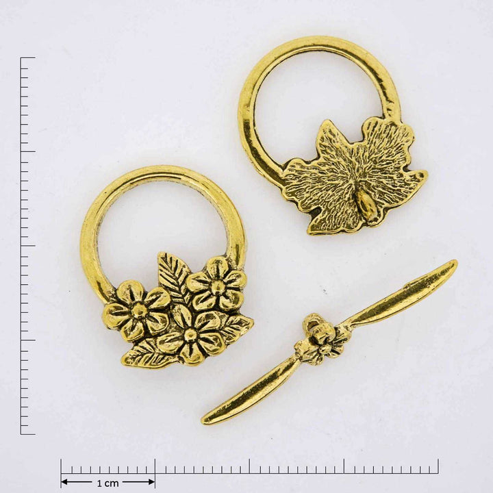 Gold jewelry findings.