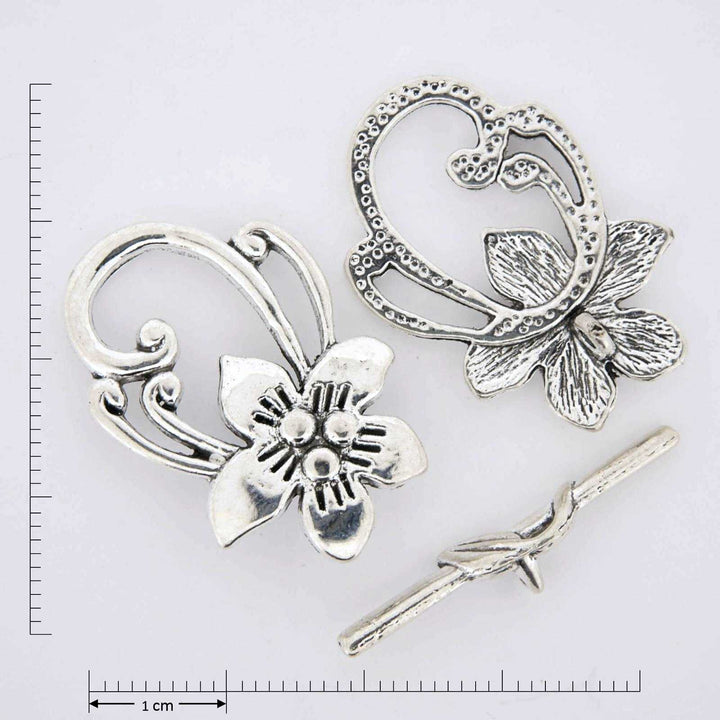 Silver jewelry clasp.
