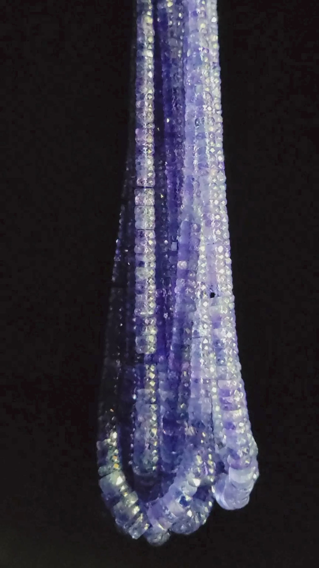 Tanzanite Beads spinning