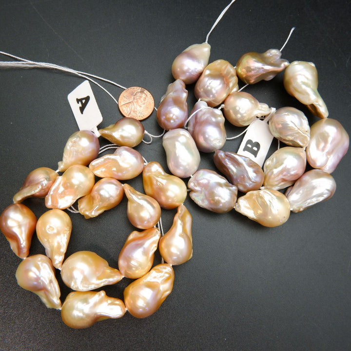 Pearl · Baroque · Champagne · 16mm, 20mm, Pearl, Tejas Beads