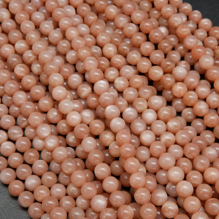 Creamy color peach moonstone beads.