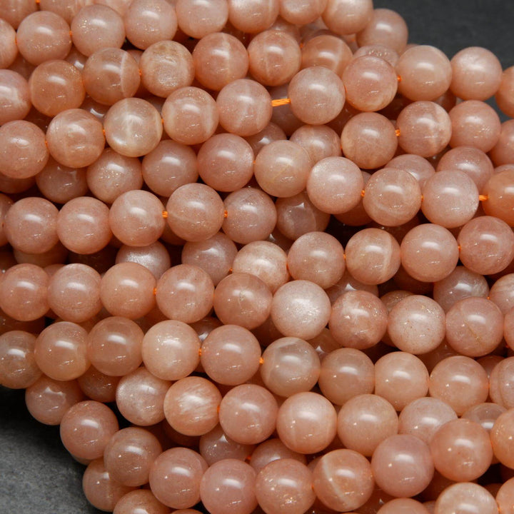 Creamy color peach moonstone beads.