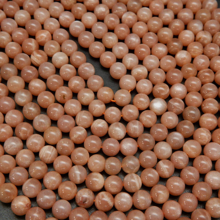 Creamy color peach moonstone beads.