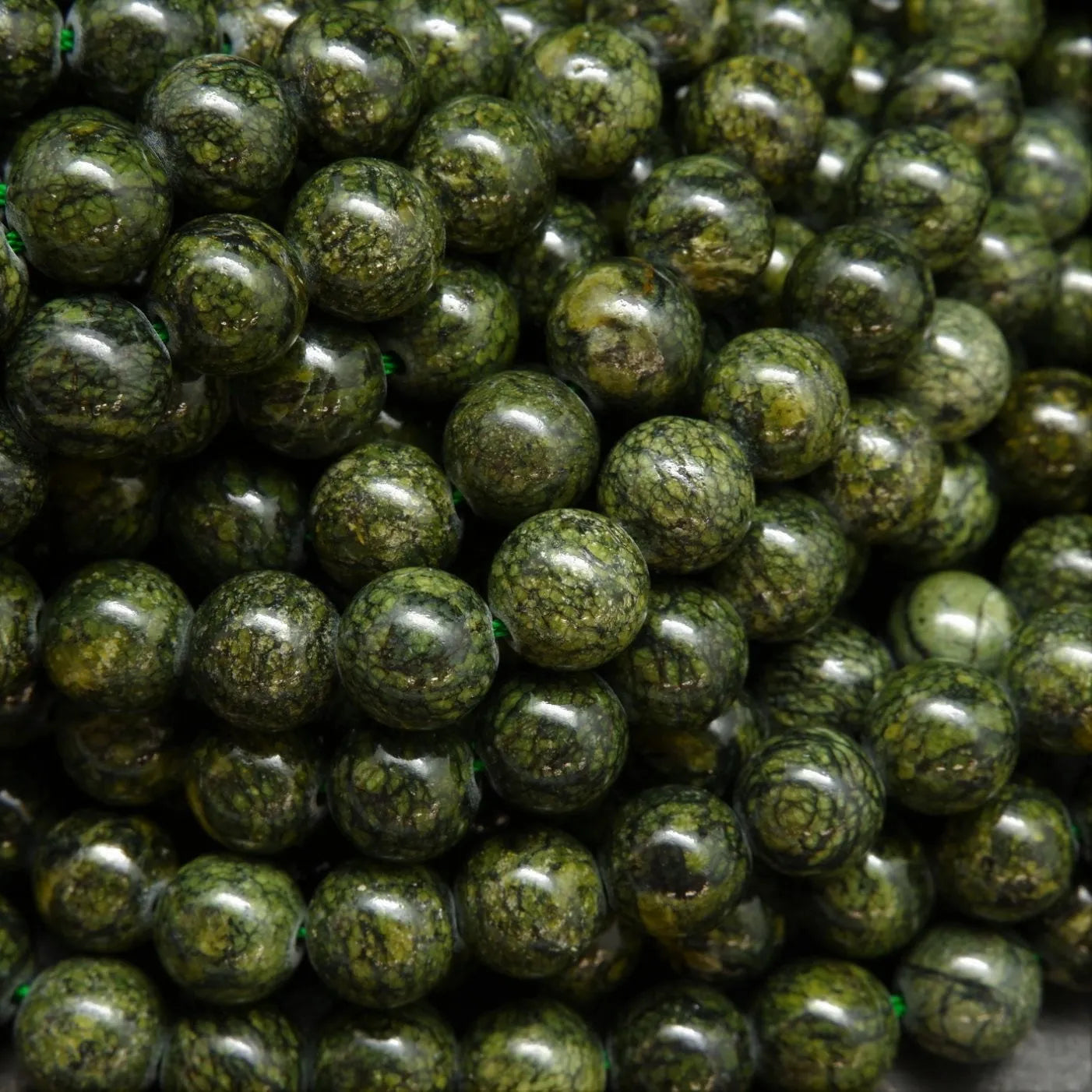 Russian-Serpentine-Beads-8751. 